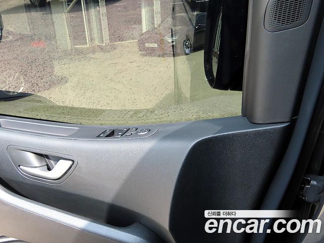 Hyundai Staria L3.5 Cargo 5-Seater Modern 2025 — фото 15