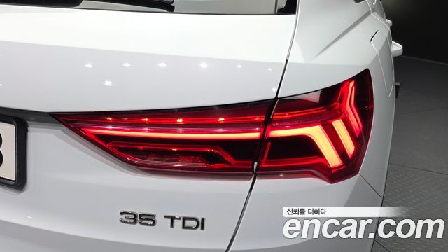 Audi Q3 (F3) 35 TDI 2020 — фото 23