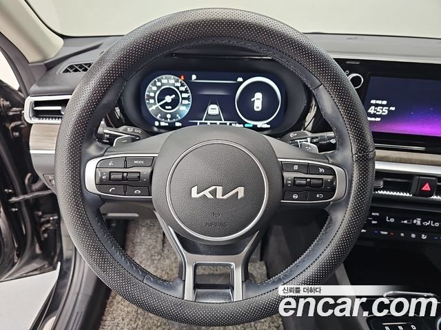 Kia K5 (III) 2.0 Signature 2022 — фото 15