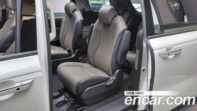 Kia Carnival (IV) Gasoline 9-Seater Noblesse 2025 — фото 10