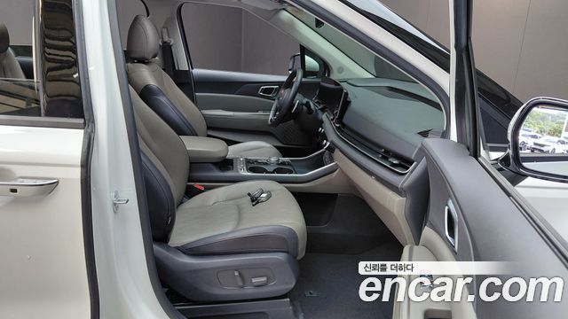 Kia Carnival (IV) Gasoline 9-Seater Noblesse 2025 — фото 11