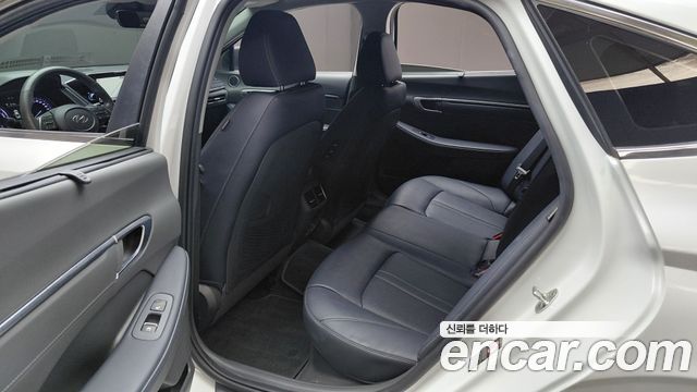 Hyundai Sonata Hybrid (DN8) Premium Plus 2022 — фото 12