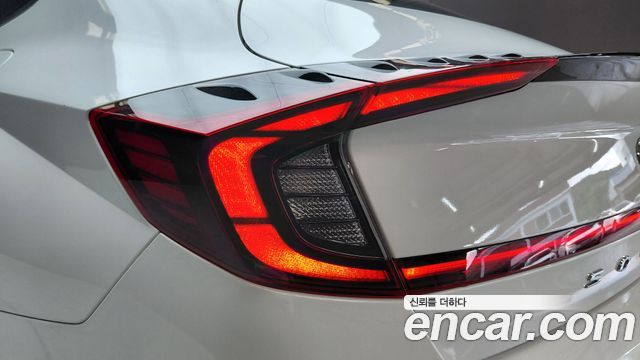 Hyundai Sonata Hybrid (DN8) Premium Plus 2022 — фото 23