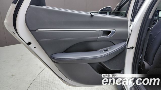 Hyundai Sonata Hybrid (DN8) Premium Plus 2022 — фото 25