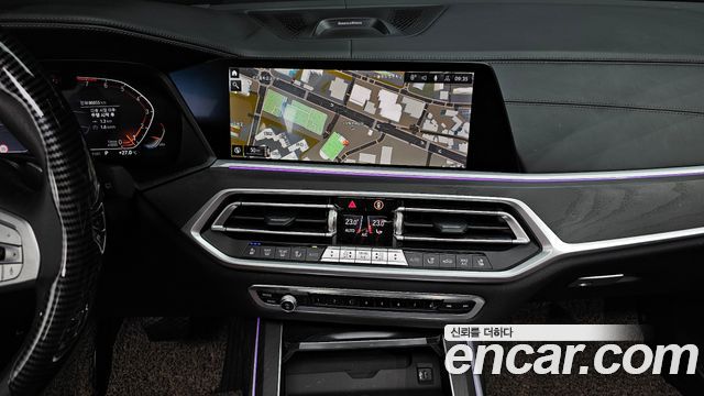 BMW X7 (G07) xDrive 40i Design Pure Excellence 7-Seater 2021 — фото 14