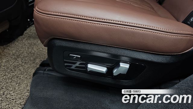 BMW X7 (G07) xDrive 40i Design Pure Excellence 7-Seater 2021 — фото 37