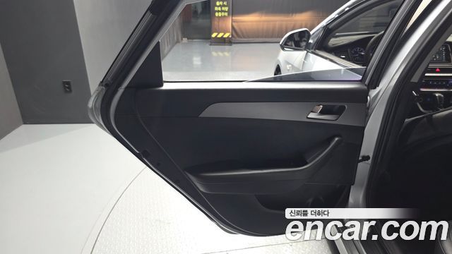 Hyundai Sonata New Rise LPI Taxi Style 2020 — фото 25