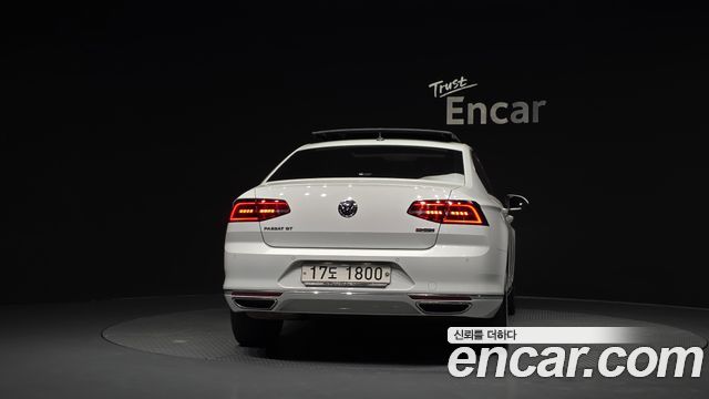 Volkswagen Passat GT (B8) 2.0 TDI 4Motion Prestige 2018 — фото 4