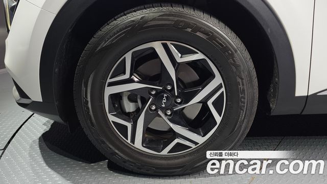 Kia Sportage (V) Gasoline 1.6 Turbo 2WD Prestige 2022 — фото 5