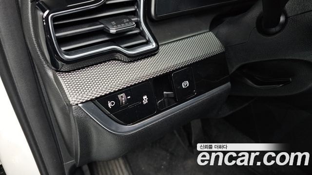 Kia Sportage (V) Gasoline 1.6 Turbo 2WD Prestige 2022 — фото 17