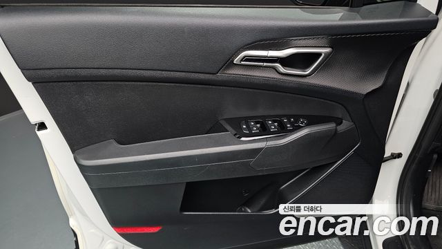 Kia Sportage (V) Gasoline 1.6 Turbo 2WD Prestige 2022 — фото 24
