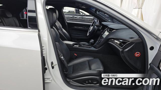 Cadillac CTS (III) 2.0 Premium Plus 2017 — фото 11