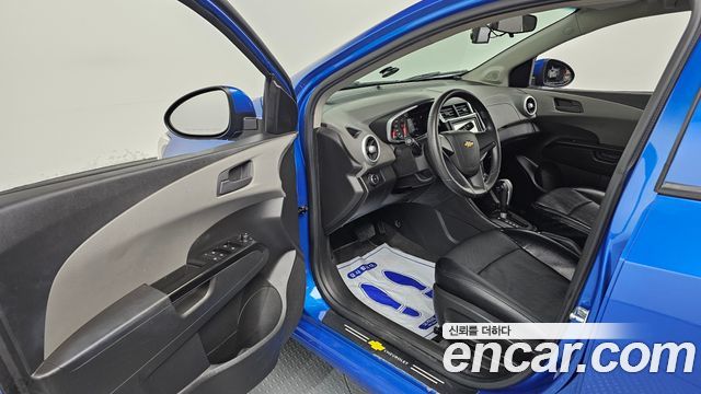 Chevrolet Aveo Sedan 1.4 Turbo L 2018 — фото 10