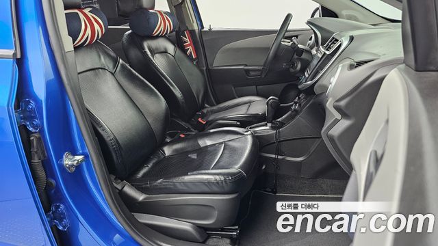 Chevrolet Aveo Sedan 1.4 Turbo L 2018 — фото 11