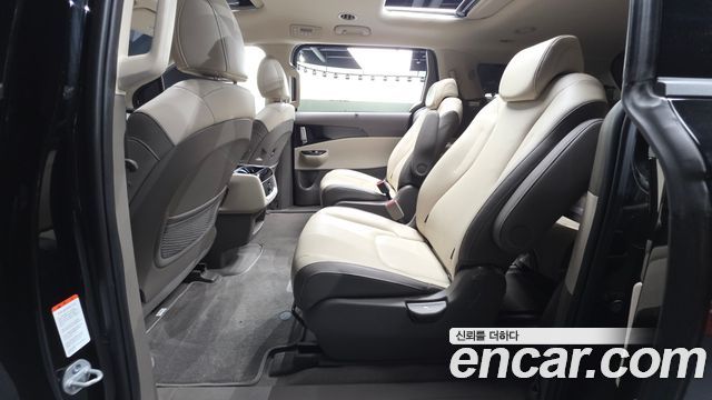 Kia Carnival (IV) Gasoline 9-Seater Noblesse 2023 — фото 12