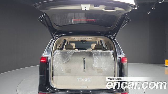 Kia Carnival (IV) Gasoline 9-Seater Noblesse 2023 — фото 17
