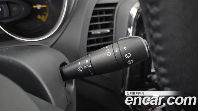 Renault Korea QM3 RE 2015 — фото 19