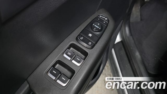 Kia Sportage The Bold Diesel 2.0 2WD Prestige 2019 — фото 12