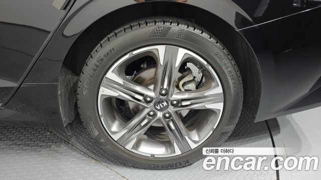 Kia K5 (III) 2.0 Noblesse 2020 — фото 21