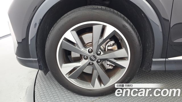 Audi Q4 e-tron (F4) 40 Premium 2022 — фото 5
