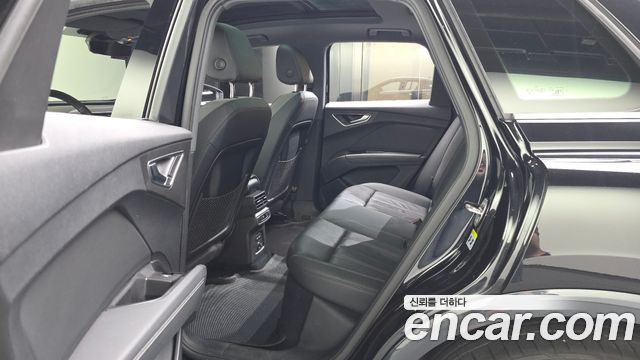 Audi Q4 e-tron (F4) 40 Premium 2022 — фото 12
