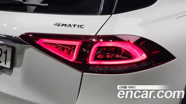 Mercedes-Benz GLE-Class (W167) GLE350e 4MATIC 2022 — фото 23