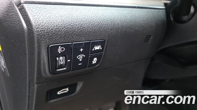 Kia K5 (III) 2.0 Noblesse 2020 — фото 30