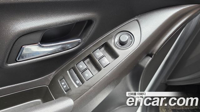 Chevrolet Trax 1.6 Diesel Premier 2018 — фото 17