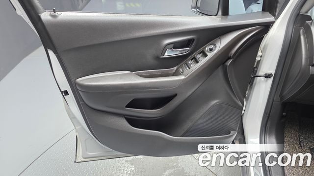 Chevrolet Trax 1.6 Diesel Premier 2018 — фото 24