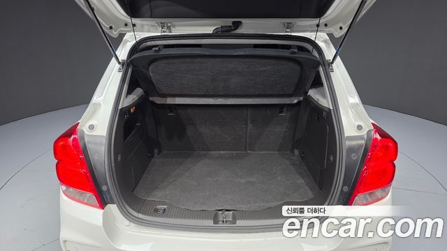 Chevrolet Trax 1.6 Diesel Premier 2018 — фото 30