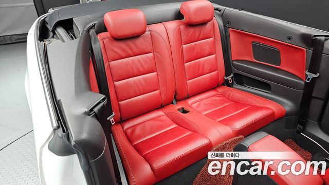 Volkswagen Golf (VI) 2.0 TDI Cabriolet 2013 — фото 12