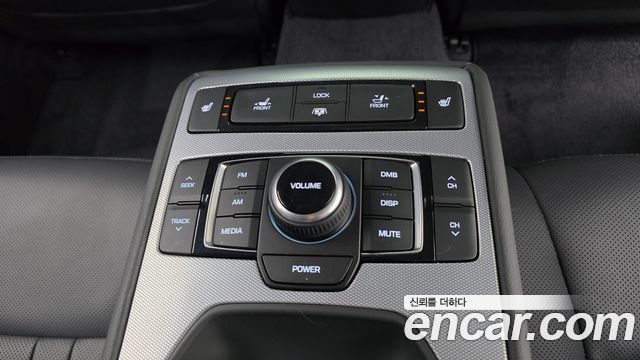 Genesis G80 3.3 GDI AWD Premium Luxury 2019 — фото 19
