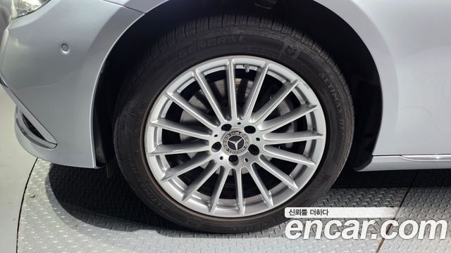 Mercedes-Benz E-Class (W213) E220d 4MATIC Exclusive 2021 — фото 5