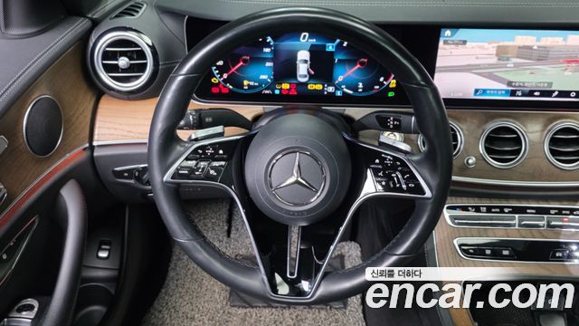 Mercedes-Benz E-Class (W213) E220d 4MATIC Exclusive 2021 — фото 17