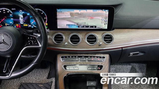 Mercedes-Benz E-Class (W213) E220d 4MATIC Exclusive 2021 — фото 18