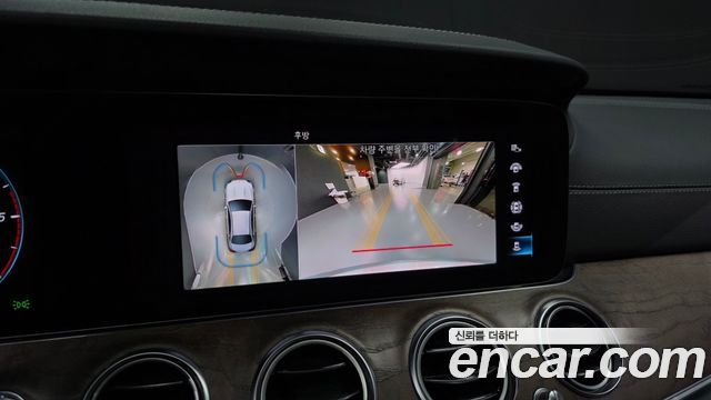 Mercedes-Benz E-Class (W213) E220d 4MATIC Exclusive 2021 — фото 19