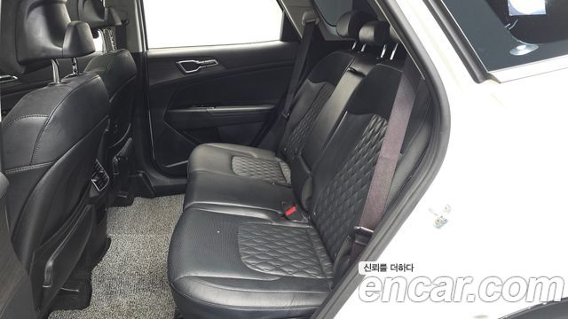 Kia Sportage (V) Gasoline 1.6 Turbo 2WD Signature 2023 — фото 11