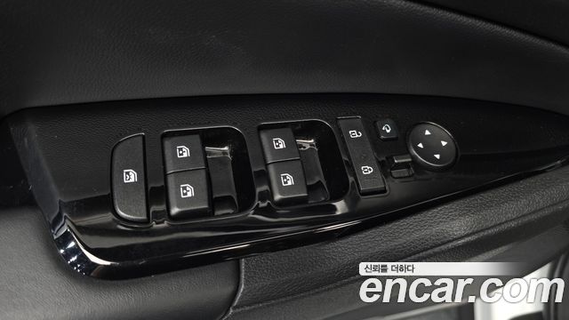 Kia Sportage (V) Gasoline 1.6 Turbo 2WD Signature 2023 — фото 28