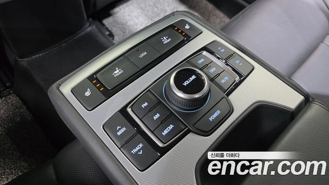 Genesis G80 3.3 GDI Luxury 2017 — фото 18