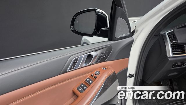 BMW X5 (G05) xDrive 45e xLine 2023 — фото 43