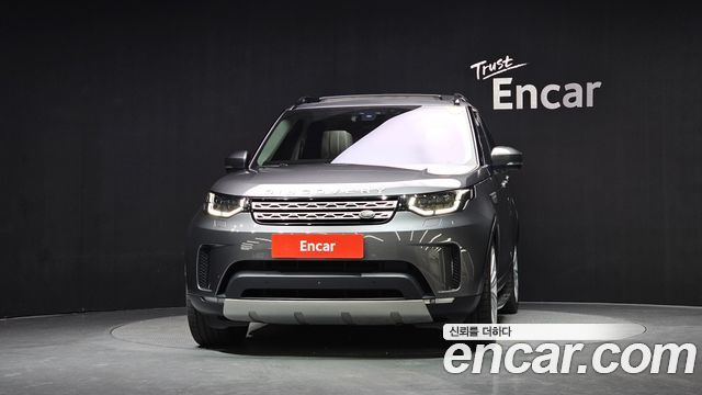 Land Rover Discovery 5 3.0 TD6 Launch Edition 2017 — фото 3