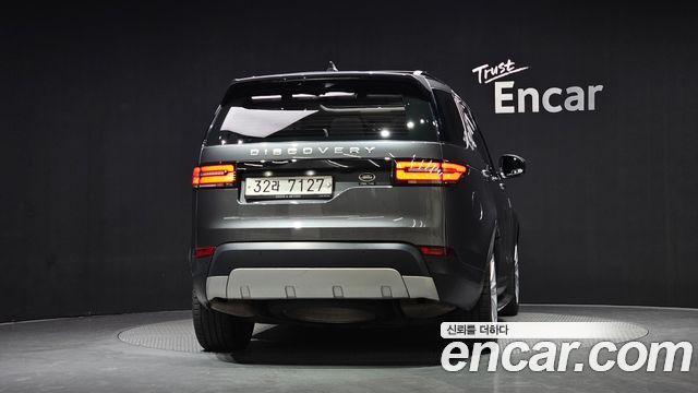 Land Rover Discovery 5 3.0 TD6 Launch Edition 2017 — фото 4