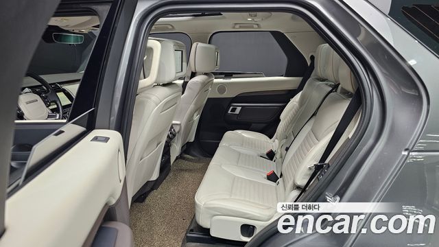 Land Rover Discovery 5 3.0 TD6 Launch Edition 2017 — фото 13