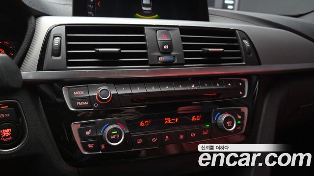 BMW 3 Series (F30) 330i M Sport Shadow 2018 — фото 16