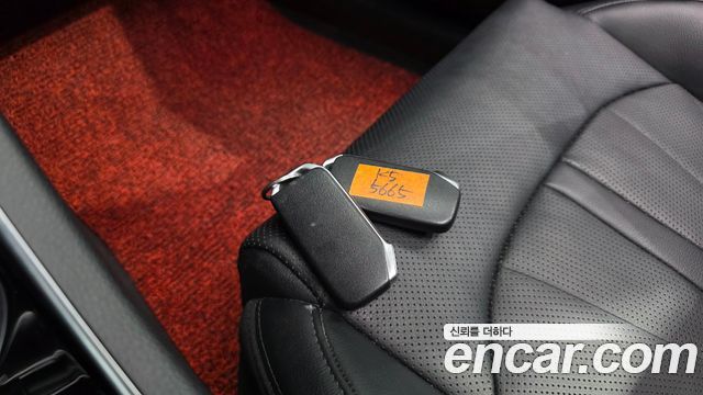 Kia K5 (III) 1.6 Turbo Signature 2020 — фото 33