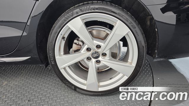 Audi A4 (B9) 40 TDI Quattro Premium 2021 — фото 27