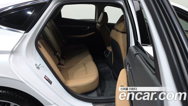 Hyundai Sonata (DN8) 2.0 Inspiration 2022 — фото 16