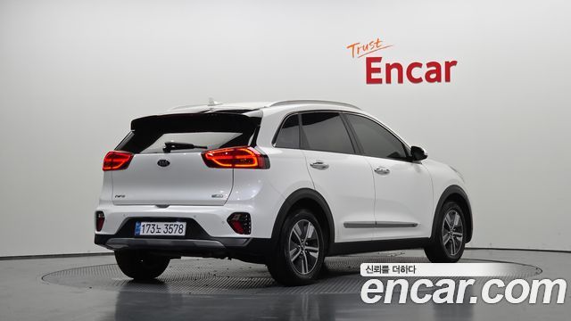 Kia Niro 1.6 HEV Noblesse Special 2020 — фото 2