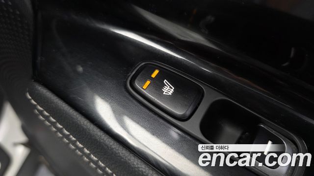 Kia Niro 1.6 HEV Noblesse Special 2020 — фото 19