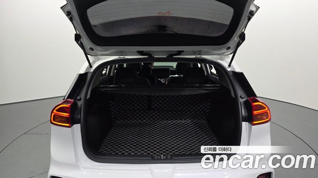 Kia Niro 1.6 HEV Noblesse Special 2020 — фото 20